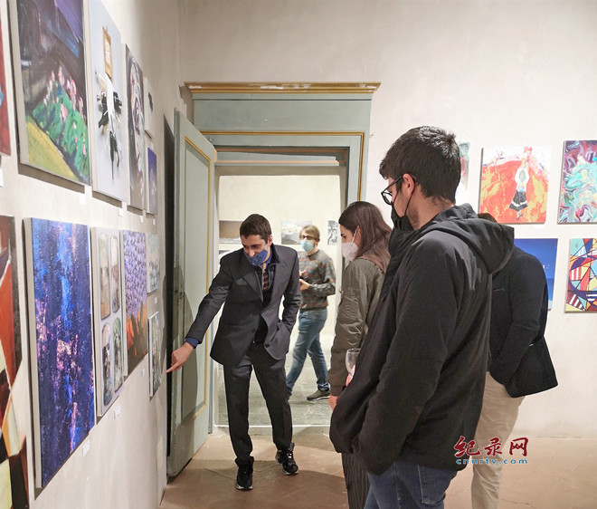 “游:当代中国绘画展”在意大利米兰开展 甘肃省3位画家作品参展