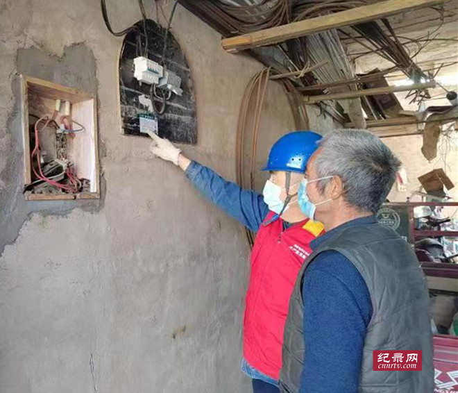 国网永靖县供电公司:老人的电炕热了心也暖了